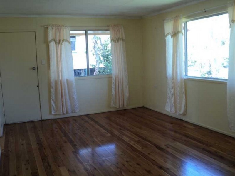 36 South Street, Crows Nest QLD 4355