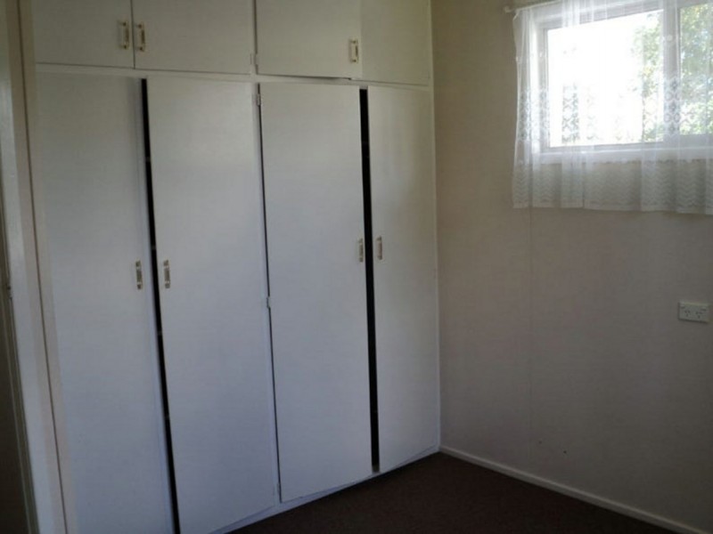 36 South Street, Crows Nest QLD 4355