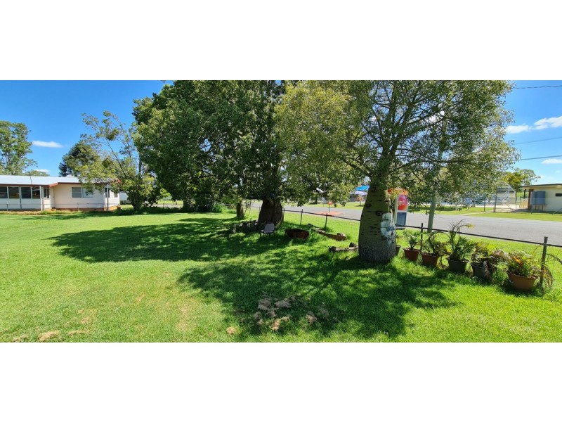 4-6 Progress Street, Quinalow QLD 4403