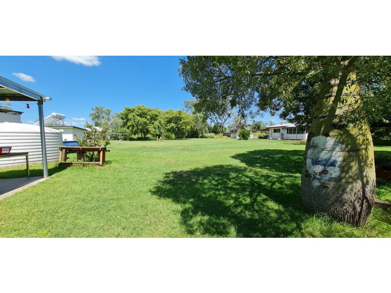 4-6 Progress Street, Quinalow QLD 4403