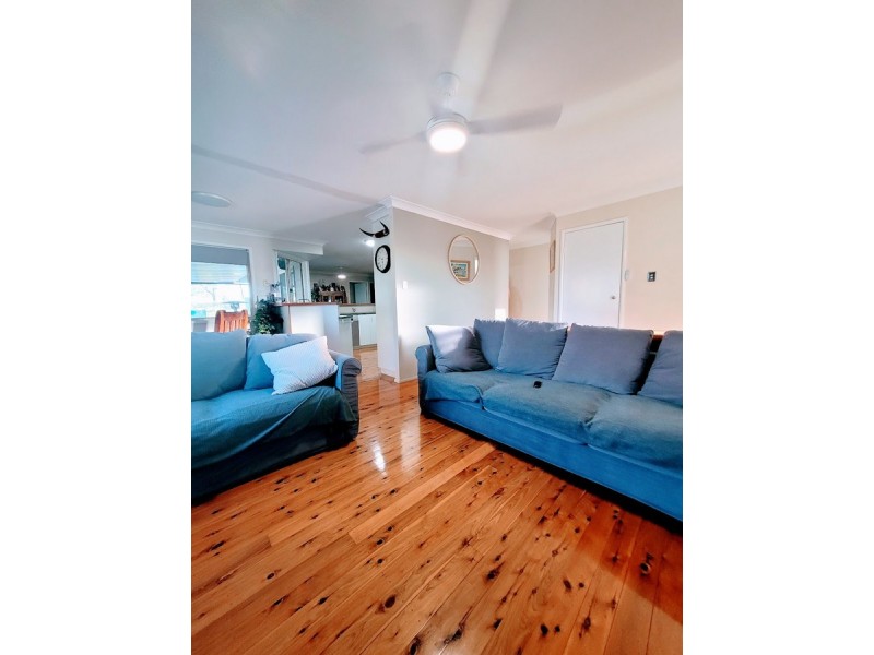 26 Peters Road, Meringandan West QLD 4352