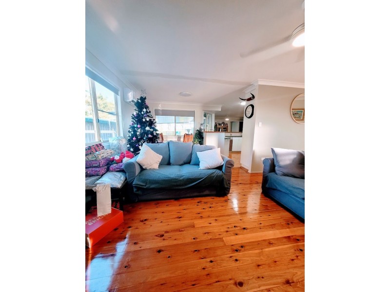 26 Peters Road, Meringandan West QLD 4352