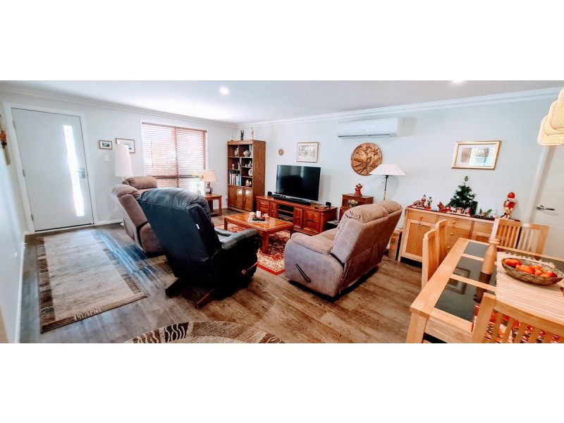 2/1A Gleeson Street, Crows Nest QLD 4355