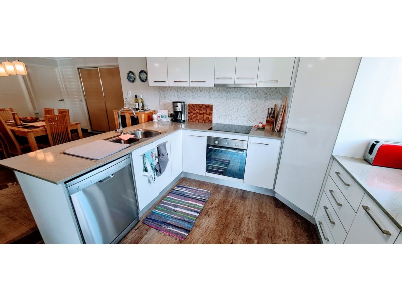 2/1A Gleeson Street, Crows Nest QLD 4355