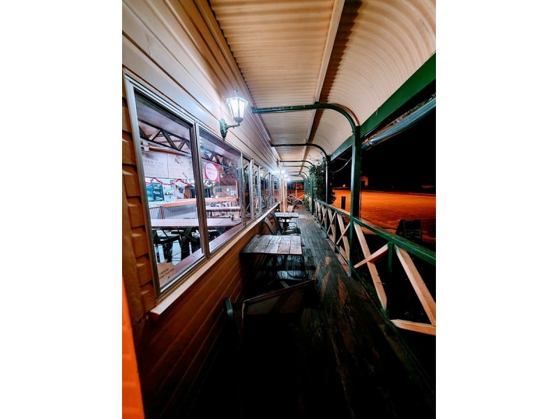 Pioneer Hotel, Kulpi QLD 4352