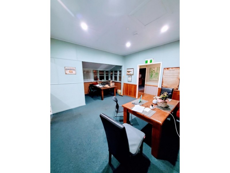 Pioneer Hotel, Kulpi QLD 4352