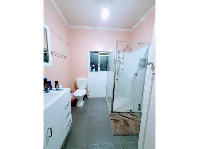 Pioneer Hotel, Kulpi QLD 4352