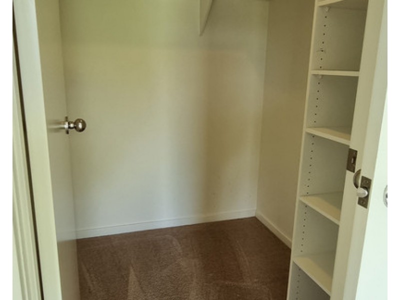 2 Greenwood Place, Withcott QLD 4352