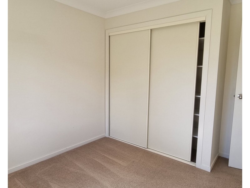 2 Greenwood Place, Withcott QLD 4352