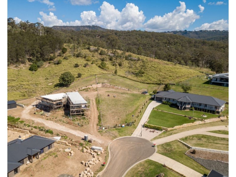 11 Bottle Tree Court, Withcott QLD 4352