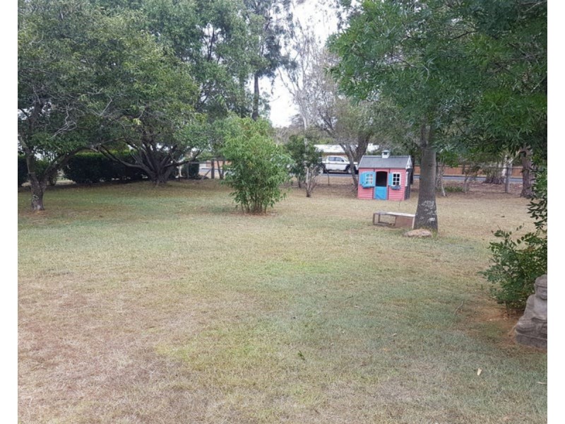 11 Jones Street, Crows Nest QLD 4355