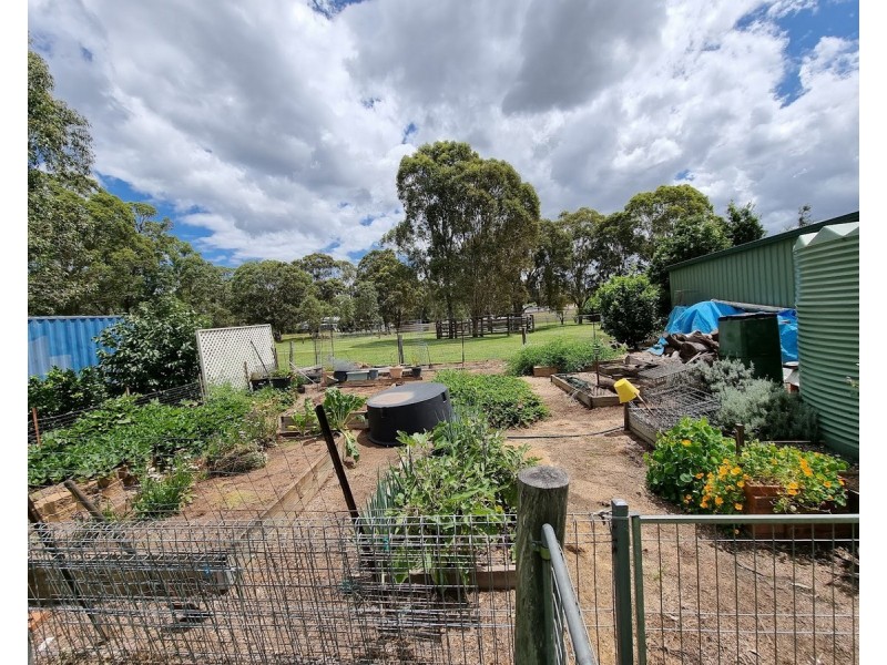1 John Street, Crows Nest QLD 4355