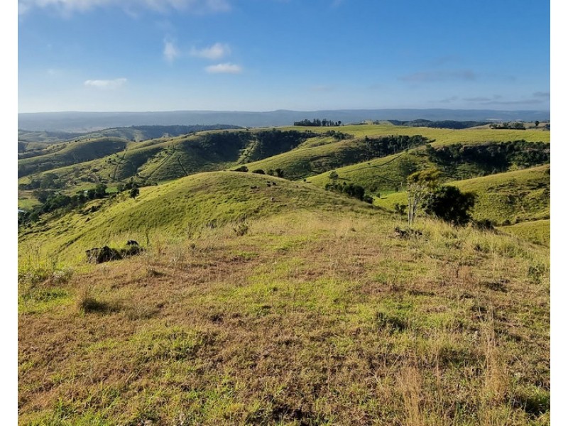 9 Dioths Road, Upper Yarraman QLD 4614