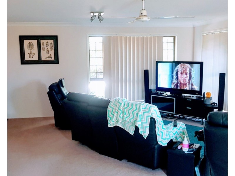 7 Cooper Road, Glenvale QLD 4350