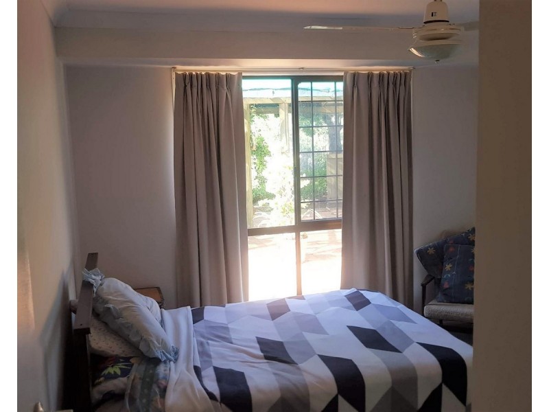 7 Cooper Road, Glenvale QLD 4350