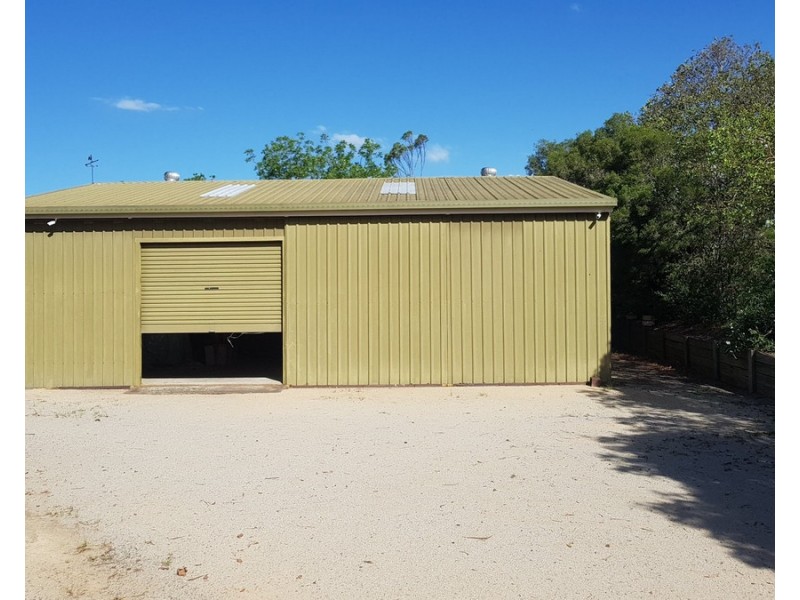 7 Cooper Road, Glenvale QLD 4350