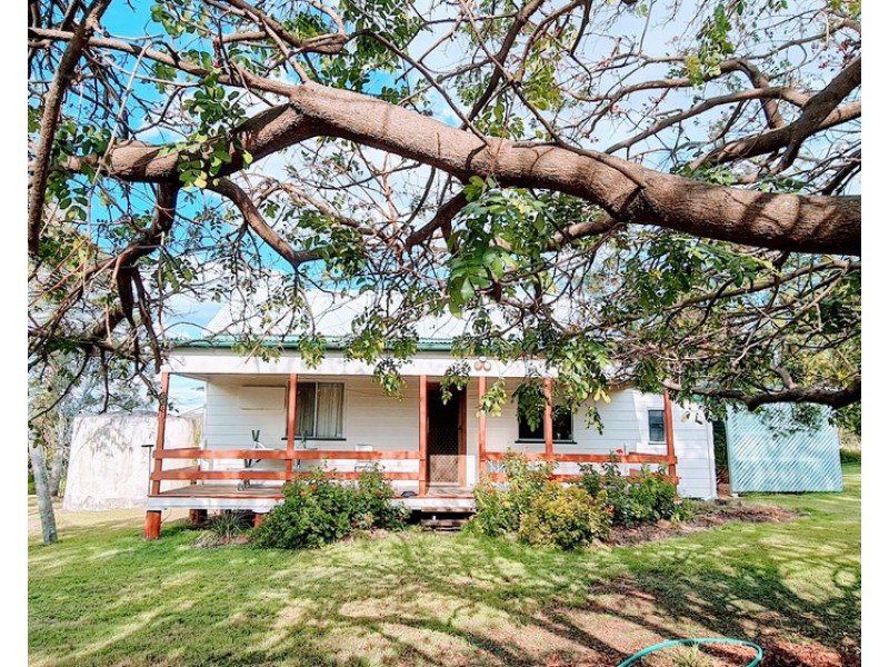 5490 Oakey Cooyar Road, Wutul QLD 4352