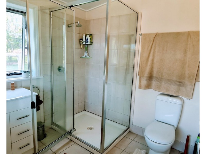 5490 Oakey Cooyar Road, Wutul QLD 4352