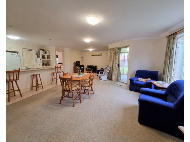 8 Lee Court, Crows Nest QLD 4355