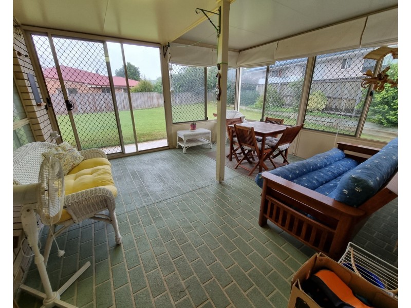 8 Lee Court, Crows Nest QLD 4355