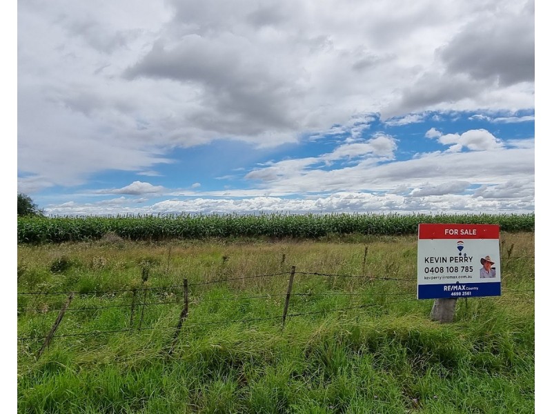 1 Oakey-Pittsworth Road, Aubigny QLD 4401