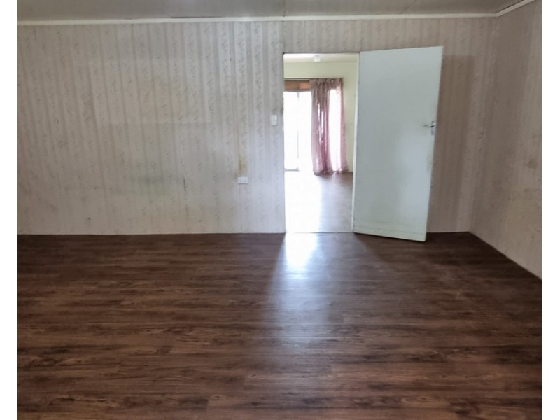 40-42 Railway Terrace, Moore QLD 4306