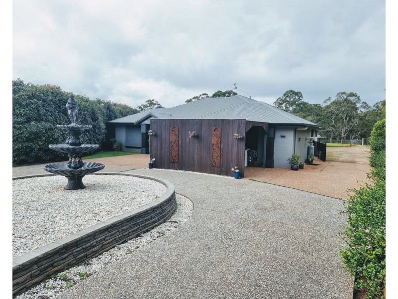40 Charmaine Court, Kleinton QLD 4352