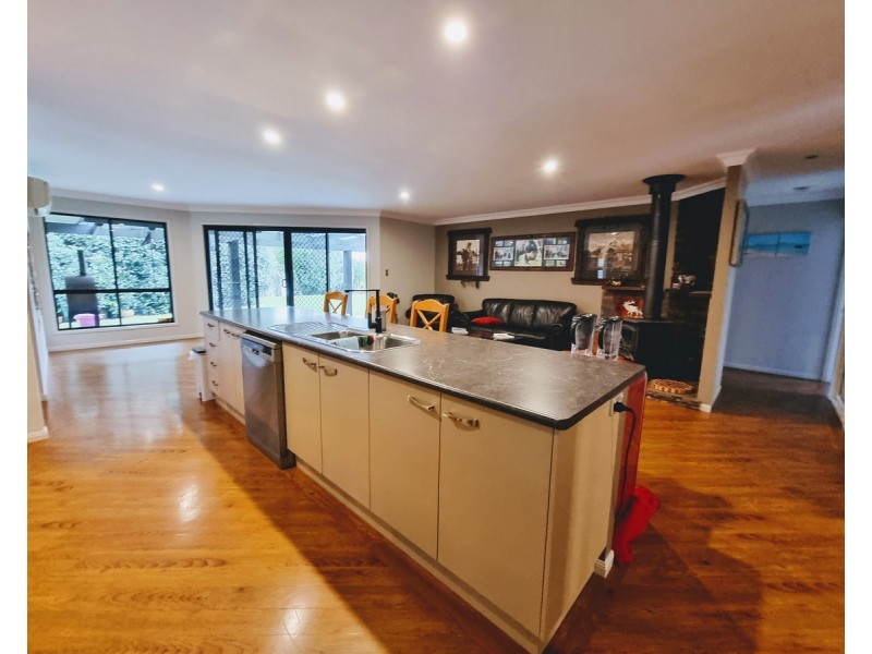 40 Charmaine Court, Kleinton QLD 4352