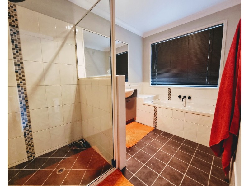 40 Charmaine Court, Kleinton QLD 4352