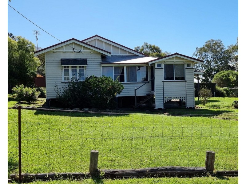 22 Boundary Street, Haden QLD 4353