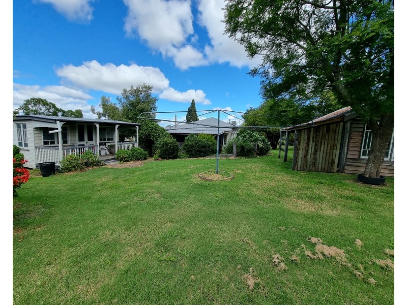 22 Boundary Street, Haden QLD 4353