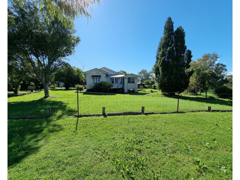 22 Boundary Street, Haden QLD 4353