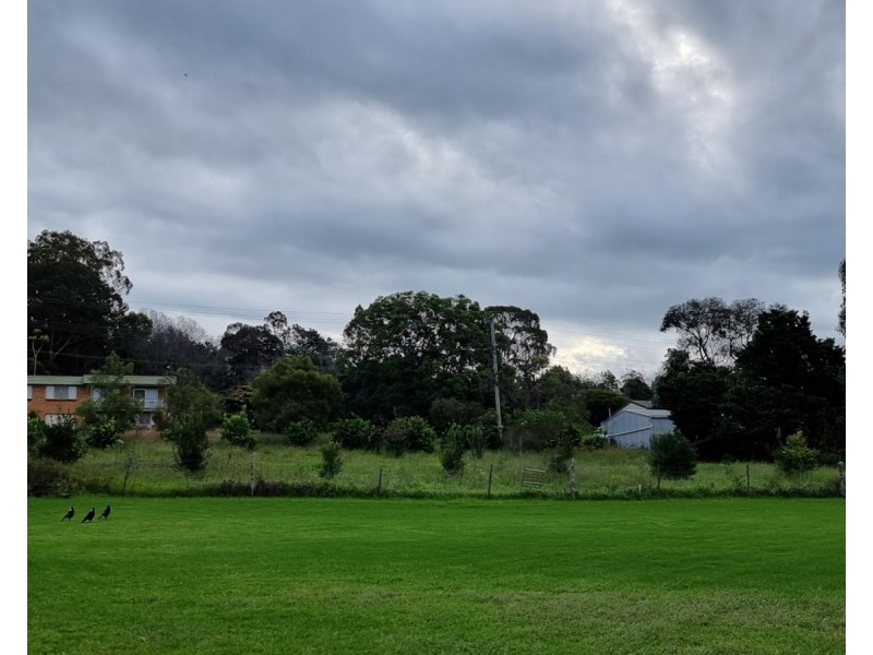 1 Railway Terrace, Crows Nest QLD 4355