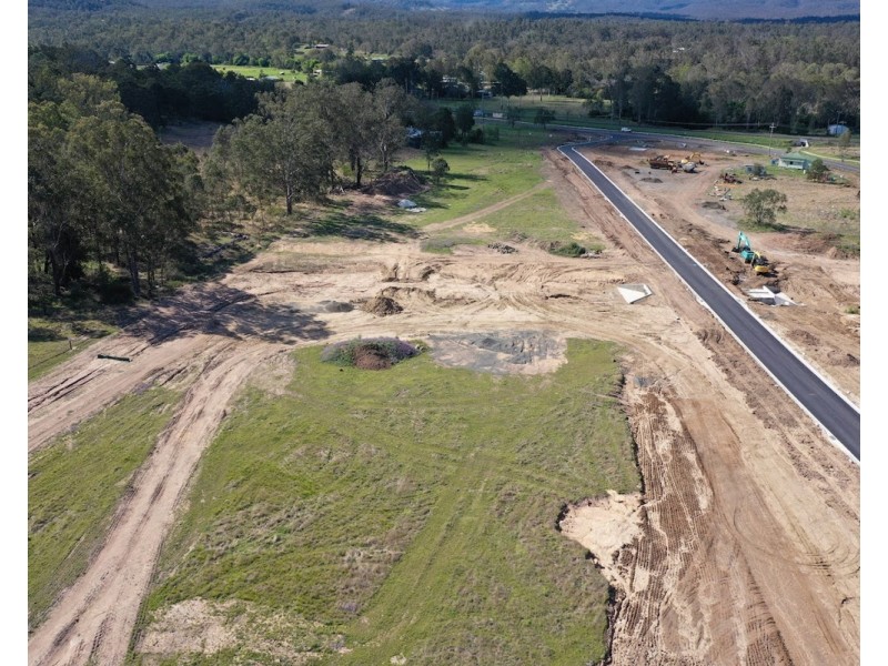 5 Goodman Drive, Murphys Creek QLD 4352