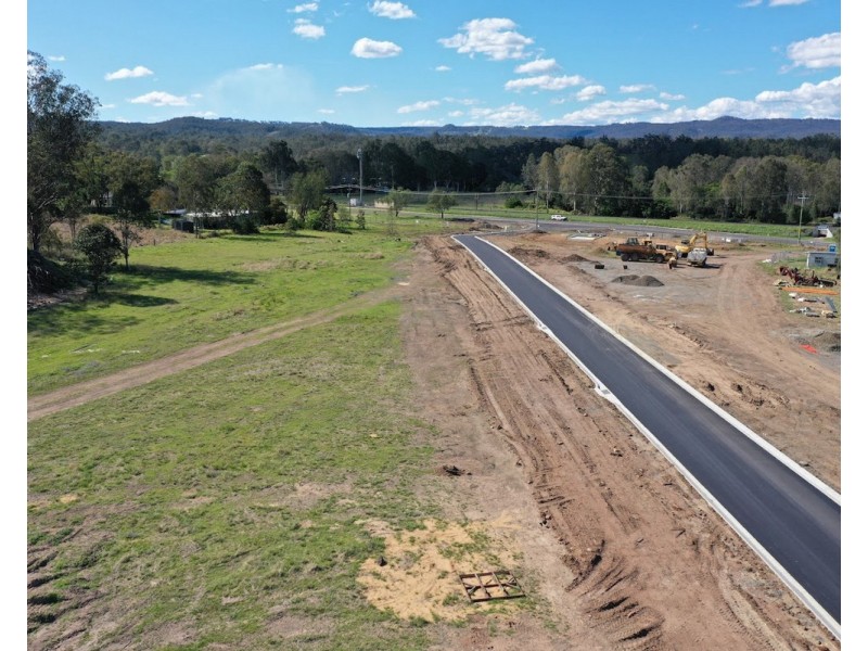 5 Goodman Drive, Murphys Creek QLD 4352