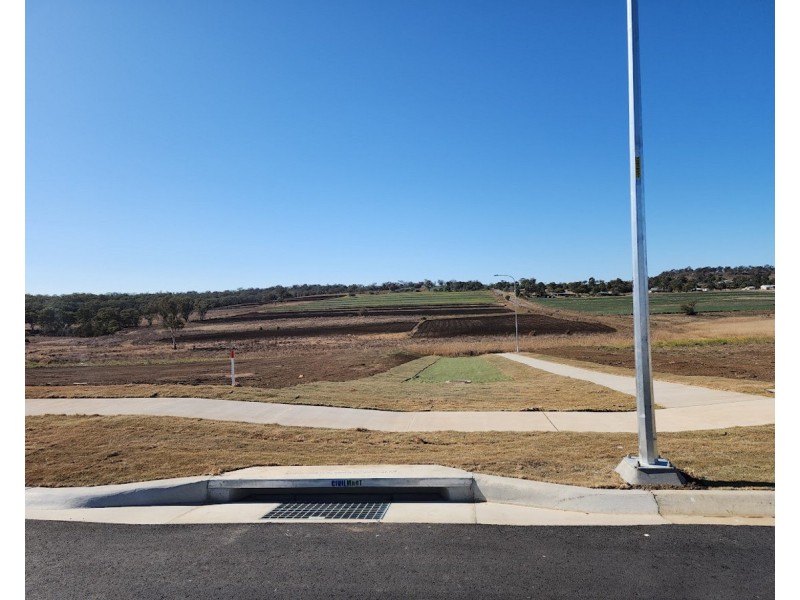 41 Aquila Drive (Eagle Heights), Meringandan West QLD 4352