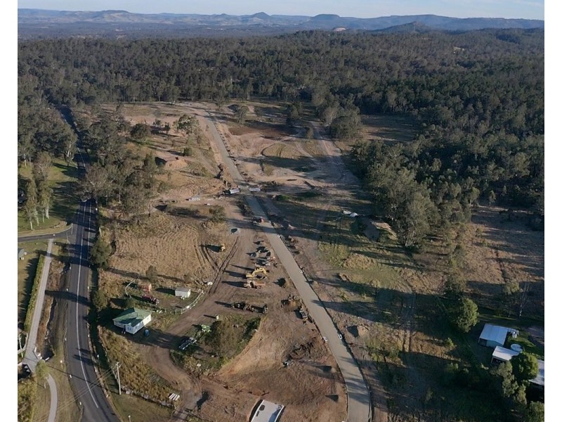 8 Goodman Drive, Murphys Creek QLD 4352