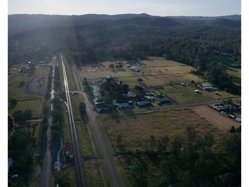 8 Goodman Drive, Murphys Creek QLD 4352