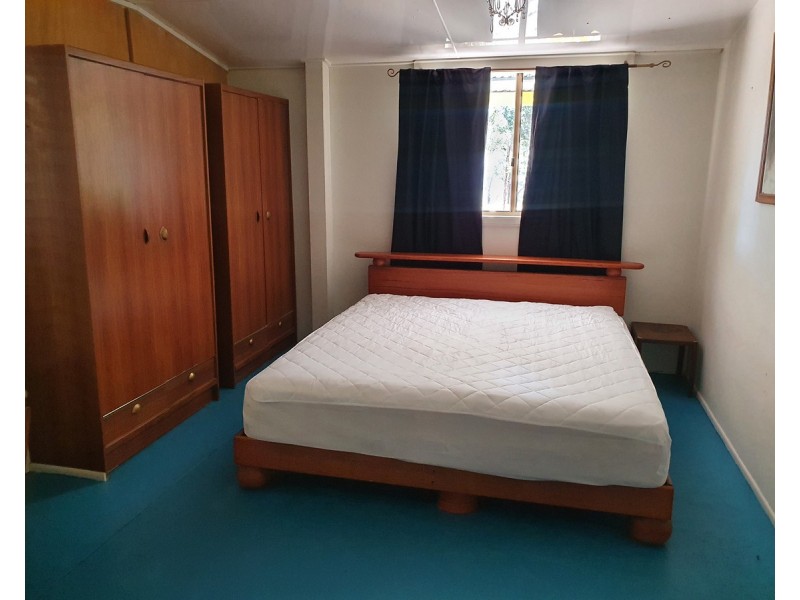 21 Pinnell Road, Crows Nest QLD 4355