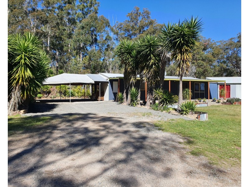 21 Pinnell Road, Crows Nest QLD 4355