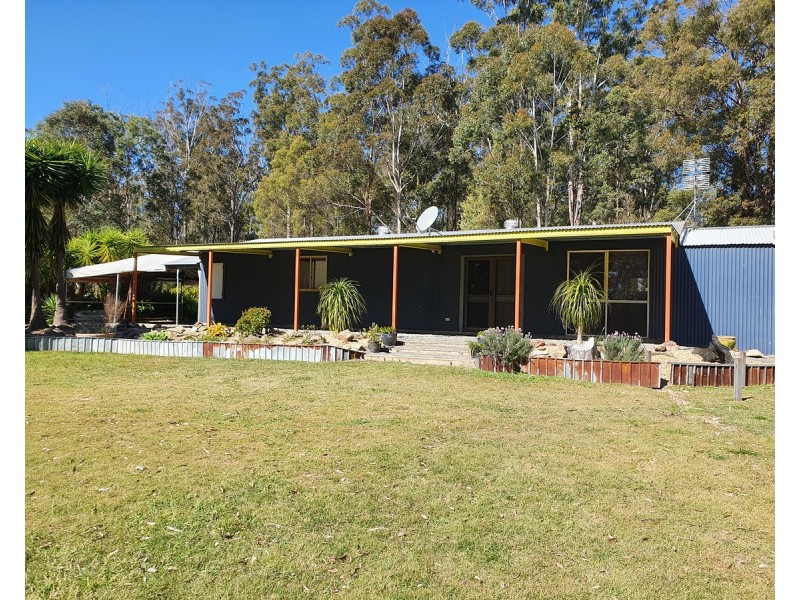 21 Pinnell Road, Crows Nest QLD 4355