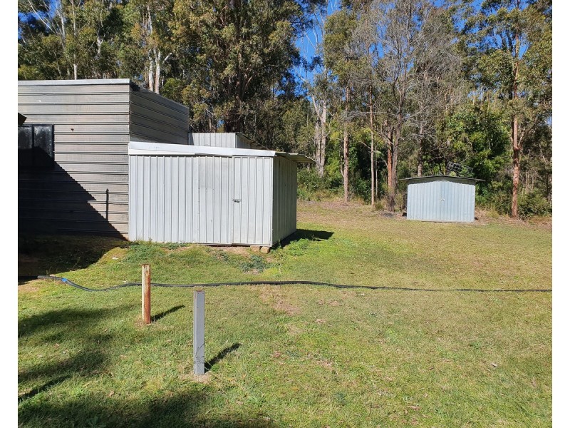 21 Pinnell Road, Crows Nest QLD 4355
