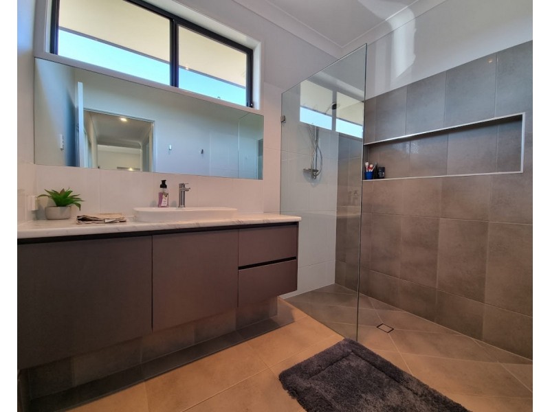 27 Traves Court, Delaneys Creek QLD 4514