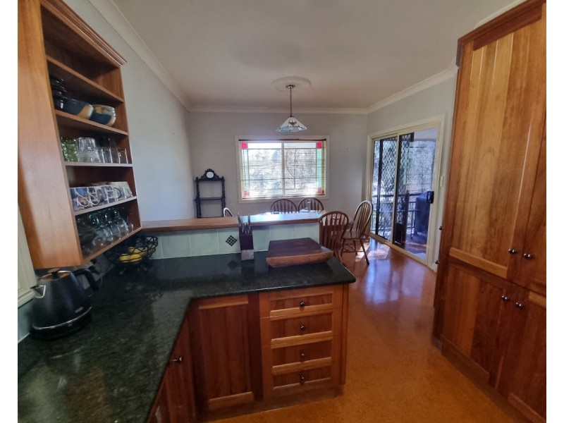 14 Railway Terrace, Crows Nest QLD 4355