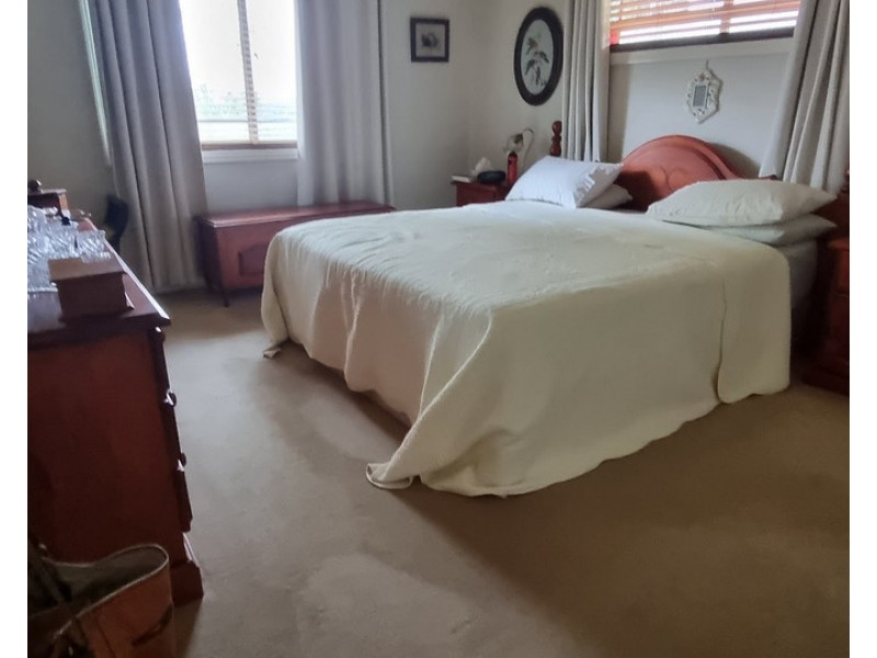 14 Railway Terrace, Crows Nest QLD 4355