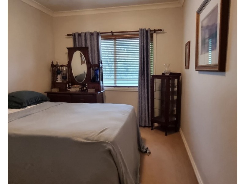 14 Railway Terrace, Crows Nest QLD 4355