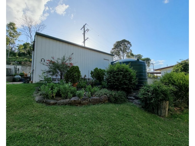 14 Railway Terrace, Crows Nest QLD 4355
