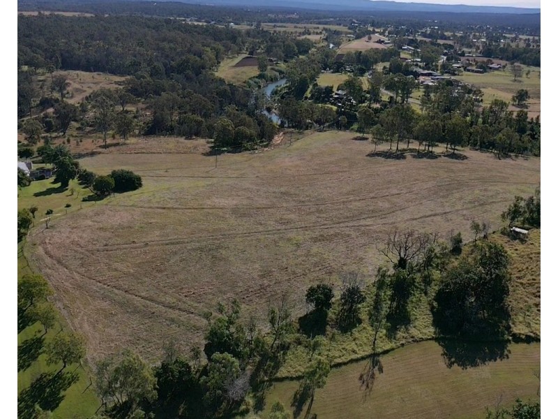 32 Hartz Road, Iredale QLD 4344