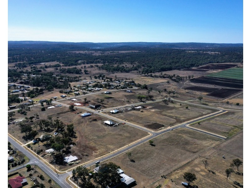 44 Aquila Drive (Eagle Heights), Meringandan West QLD 4352