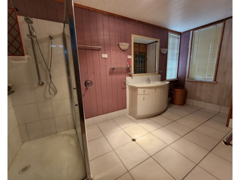 18 Nicholas Crt, Cooyar QLD 4402